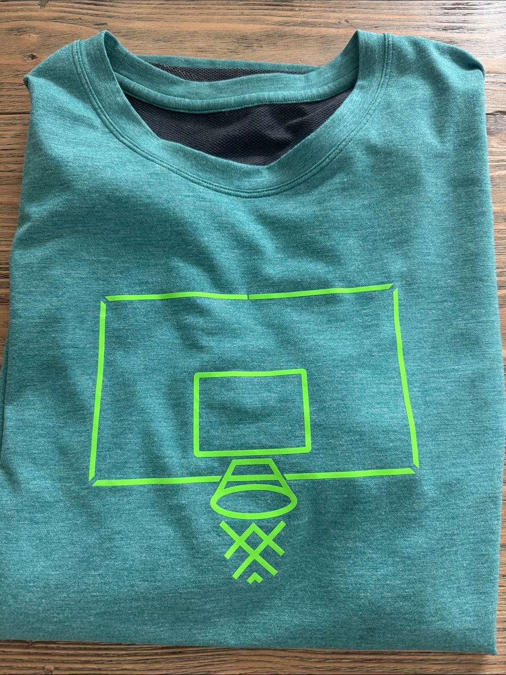 Men’s  lululemon Green Basketball Graphic Tee